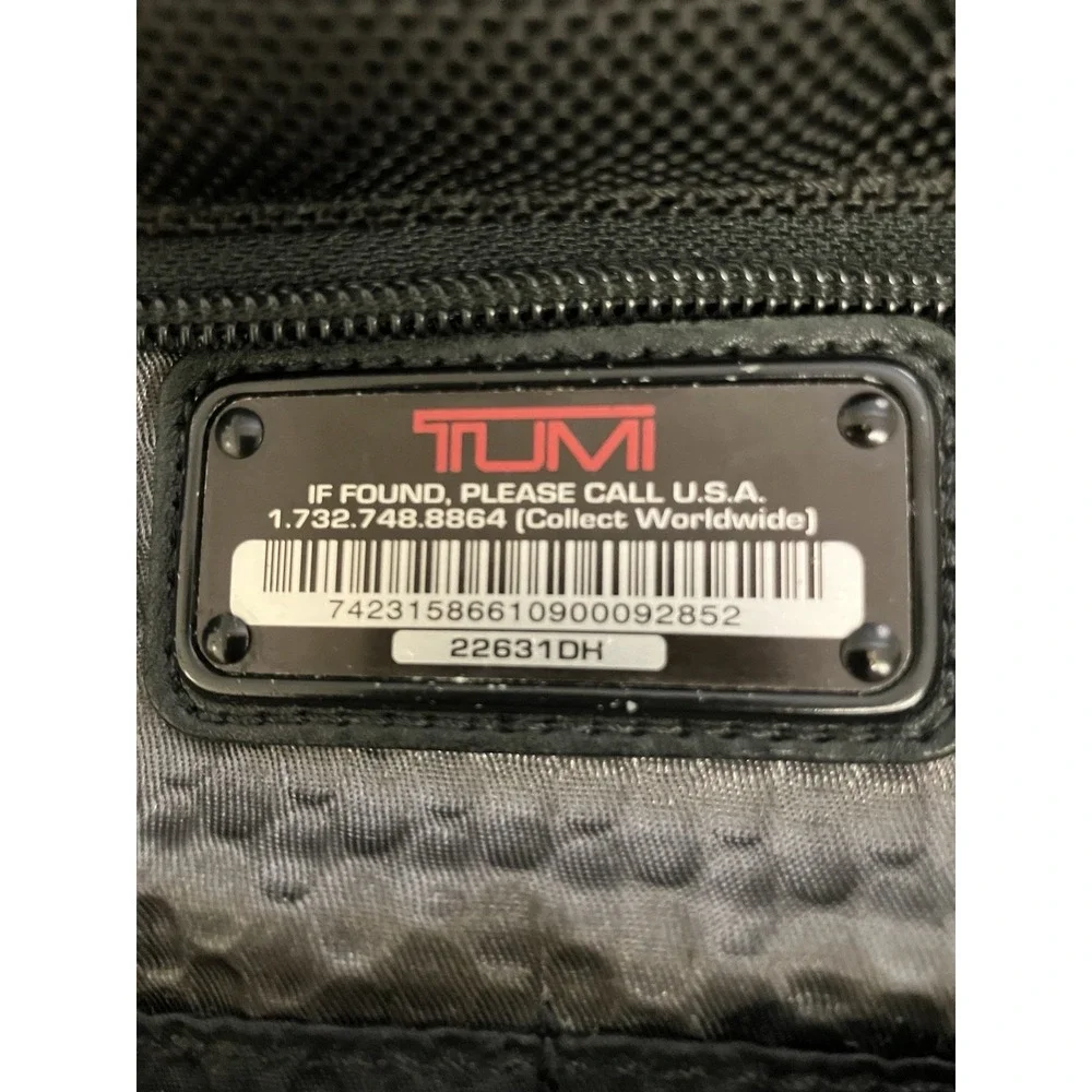 Tumi Yuma Slim Career Nylon Brief Case Laptop Bag Ballistic 16X12  22631DH Black